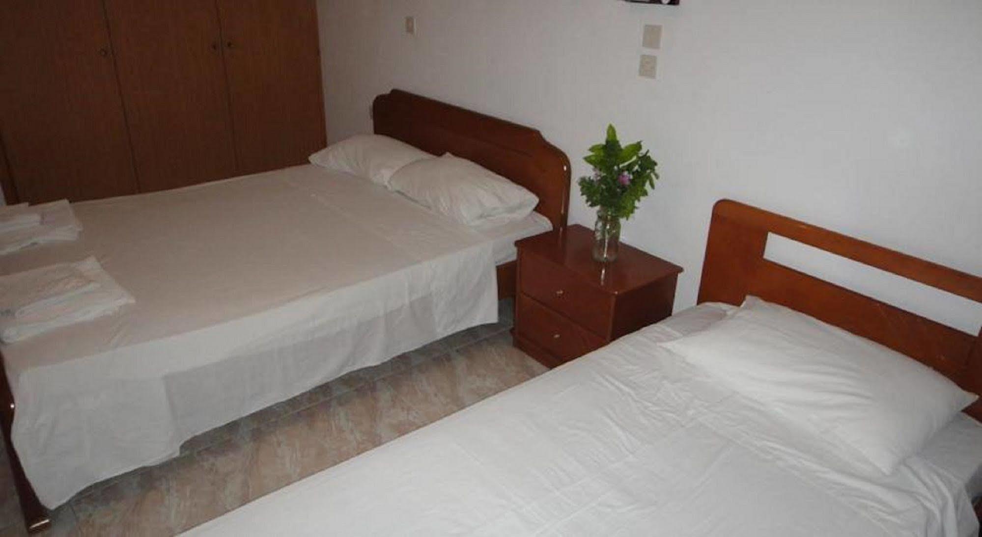 Anagros Hotel อาร์คานเยโลส ภายนอก รูปภาพ